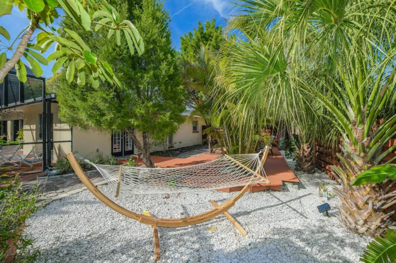 Island Time - Home Wenclosed Lagoon Style Pool Spa Walk To Beach Bikes Holmes Beach Dış mekan fotoğraf